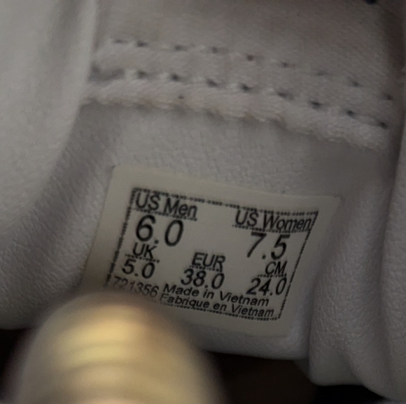 Vans x SpongeBob Lowland CC Bubble Shoes Sz 7.5 Used White Leather - Picture 9 of 10